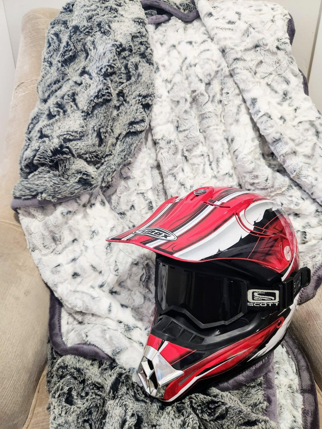 Minky Haven Blanket - Midnight Alpine and Alloy Owl