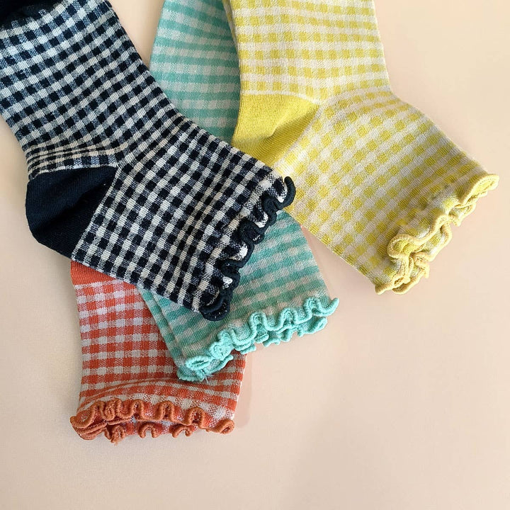 CHECK PLAID PATTERN RUFFLE CREW SOCKS FOR WOMENS_CWMS065