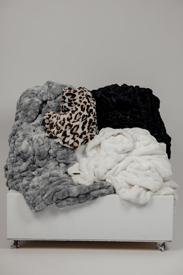 Cozy Cuddelzzz Blankets