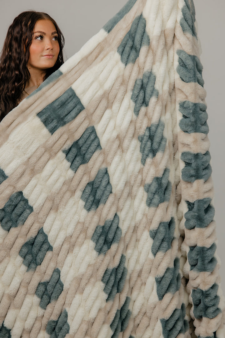 Cozy Cuddelzzz Blankets