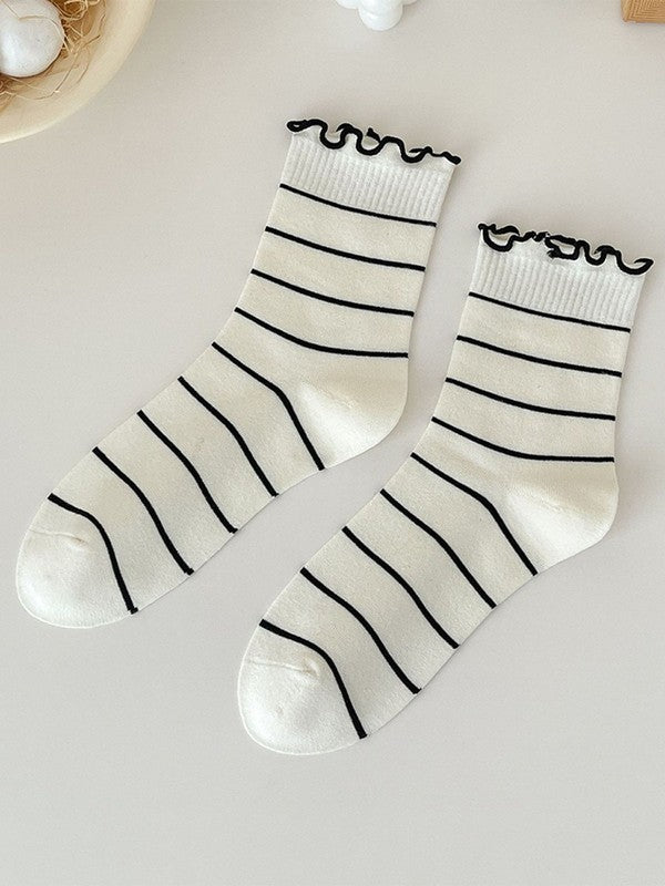 Cutsey Ruffled Socks